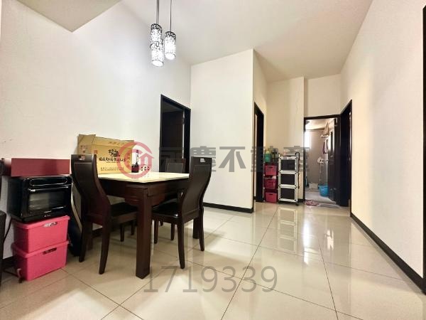 近G02捷運站逸極天地四房車位