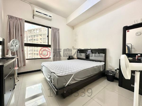 近G02捷運站逸極天地四房車位