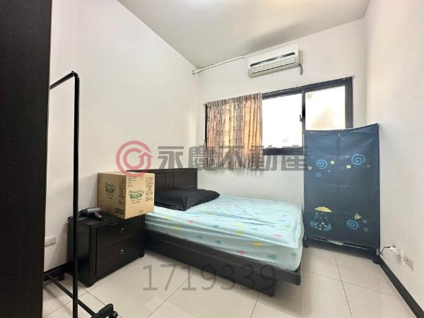 近G02捷運站逸極天地四房車位