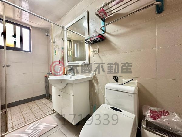 近G02捷運站逸極天地四房車位