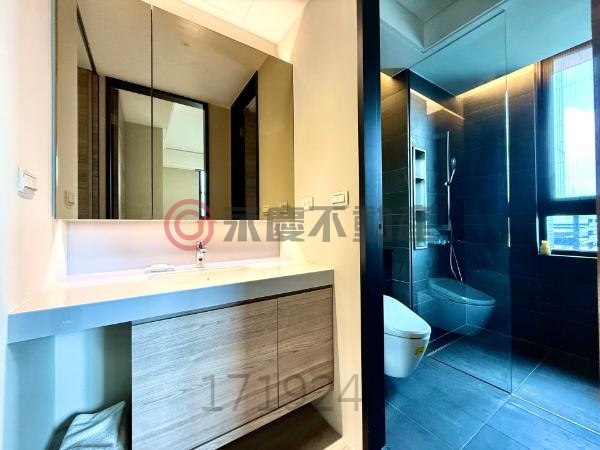 【禾林山知間｜無敵山景1+1房 平面車位】