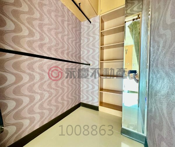 圓頂法布街|全室明亮|日夜美景2+1房車