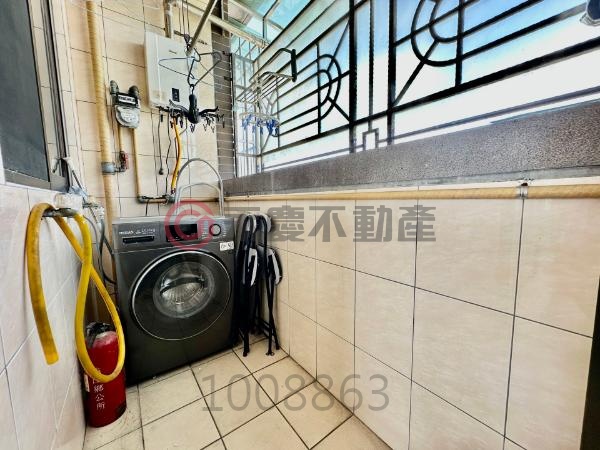 圓頂法布街|全室明亮|日夜美景2+1房車