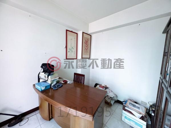 中平商圈 百坪電梯別墅 可停三車