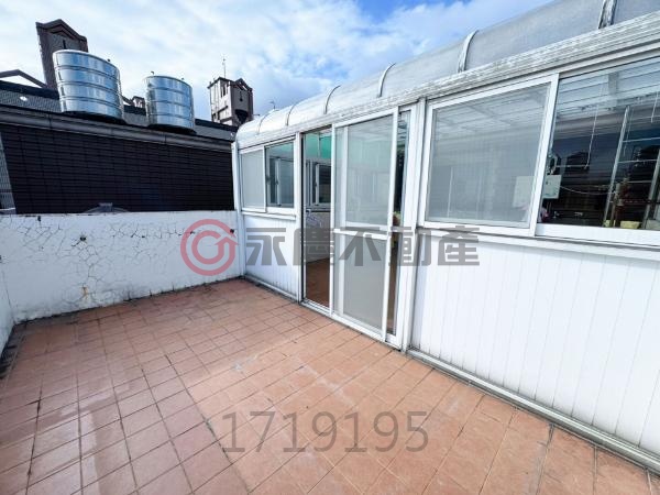 中平商圈 百坪電梯別墅 可停三車