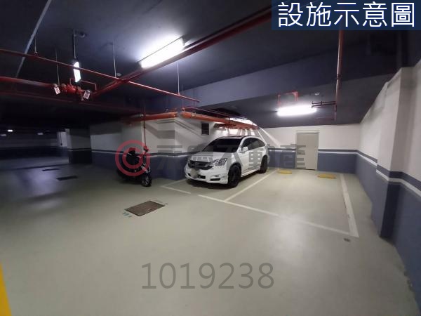 經國特區超優質正兩房車 方正格局高坪效