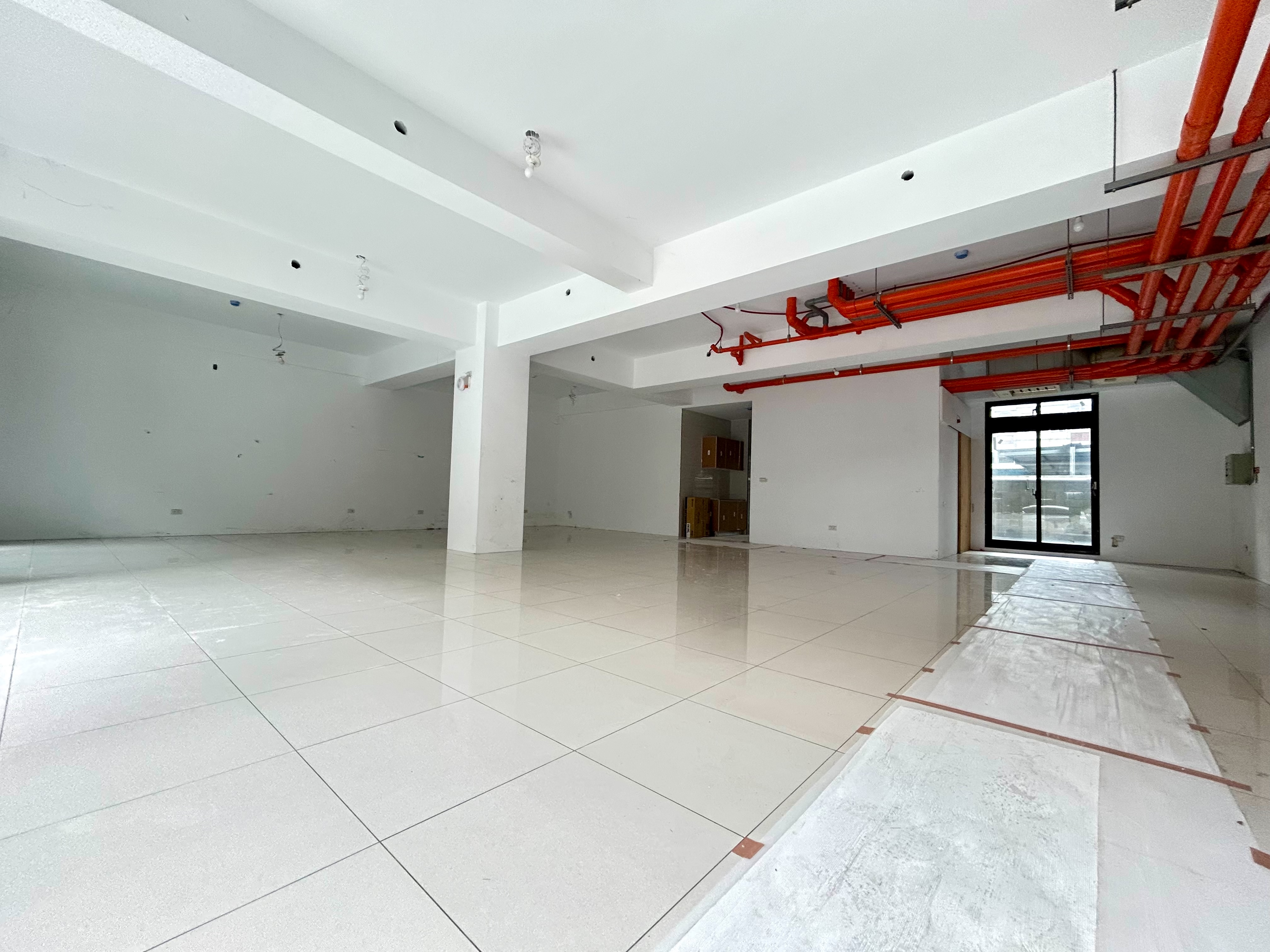 大溪市區｜尚富桂園12米大面寬店住