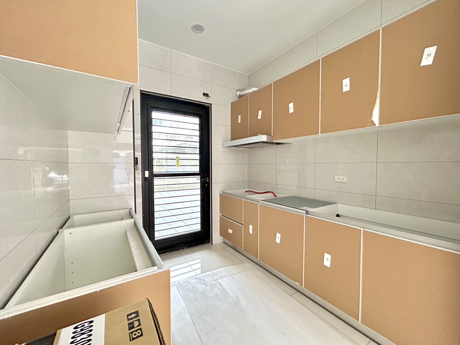 大溪市區｜尚富桂園12米大面寬店住