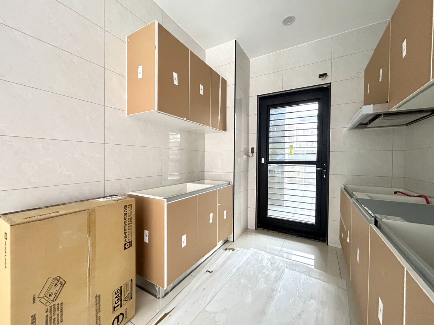 大溪市區｜尚富桂園12米大面寬店住