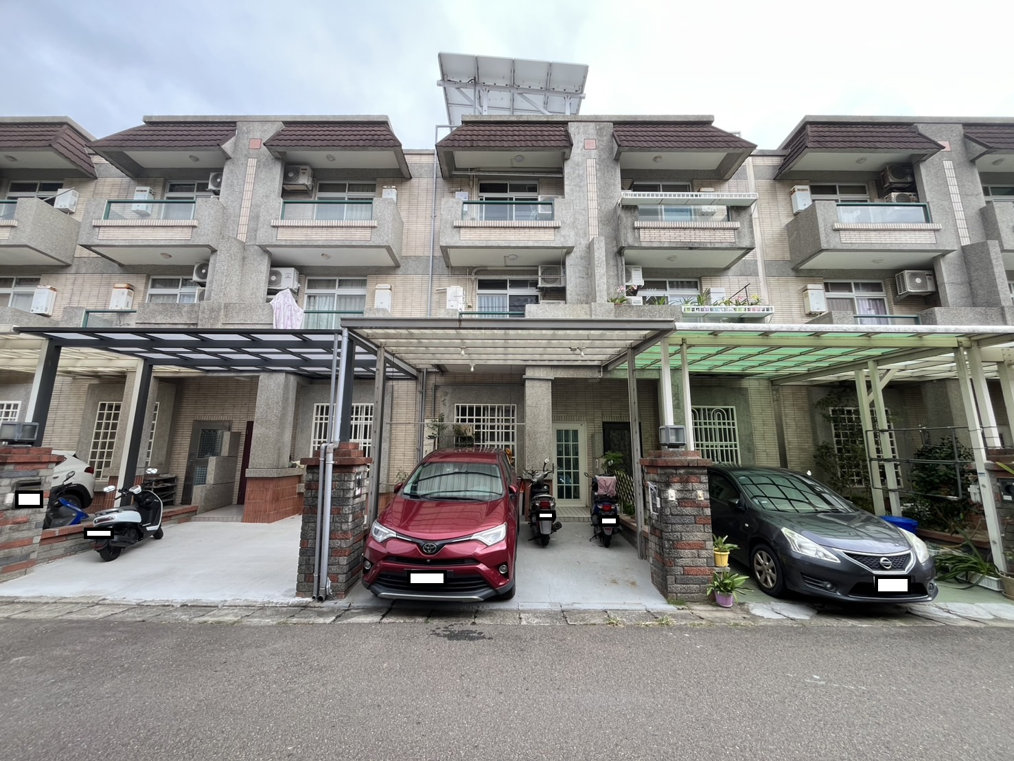 新竹小叮噹樂園旁 門前停車 大四房別墅