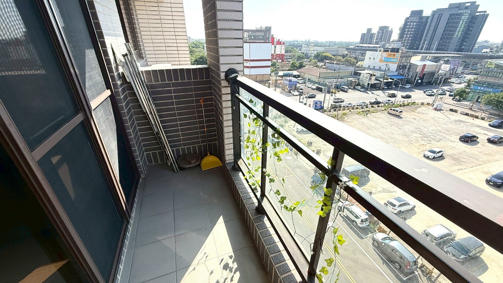 青埔買房買屋 過嶺商圈海德一號三房車