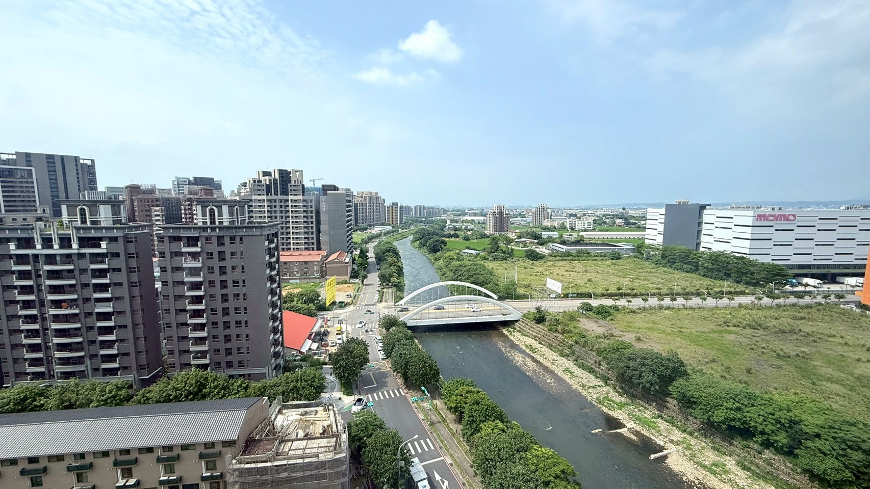 青埔買房買屋 青埔A18櫻花緻頂樓三房車