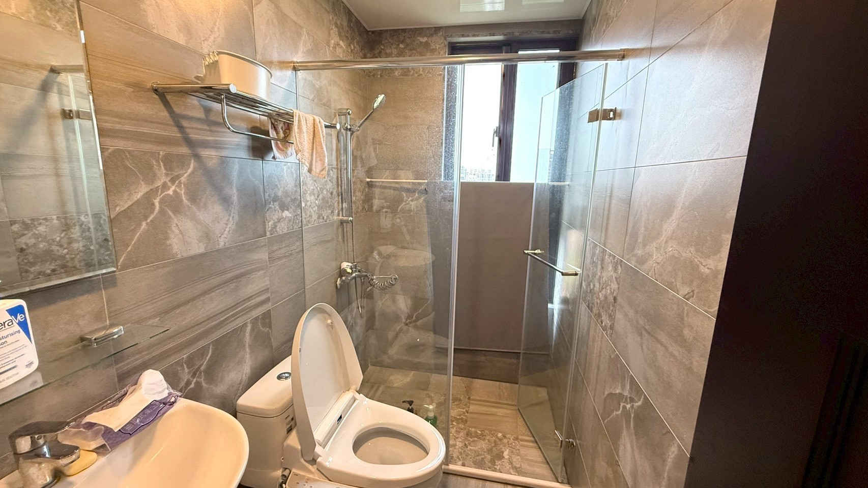 青埔買房買屋 青埔A18櫻花緻頂樓三房車