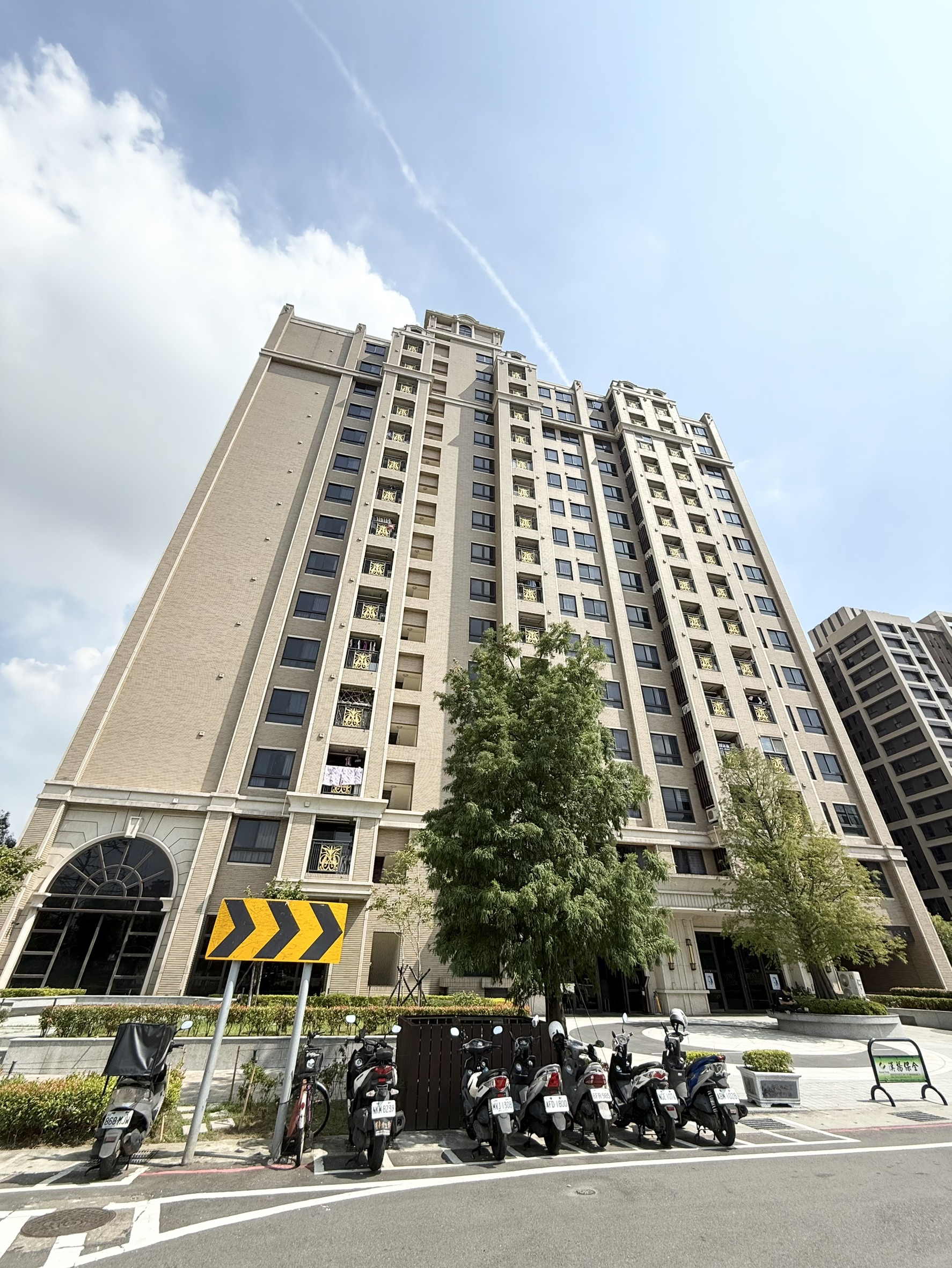 青埔買房買屋 八擴重劃G01捷運站精裝2房車