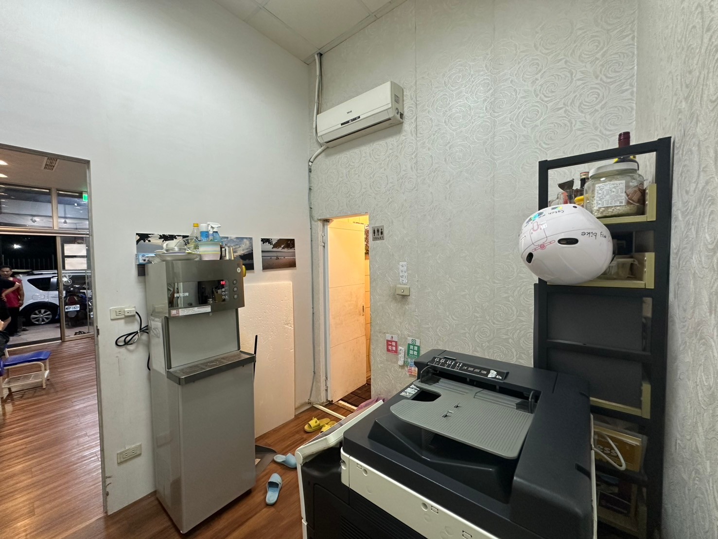 美術館商圈｜1F+2F黃金店面｜含車位｜低於實價登錄！！！