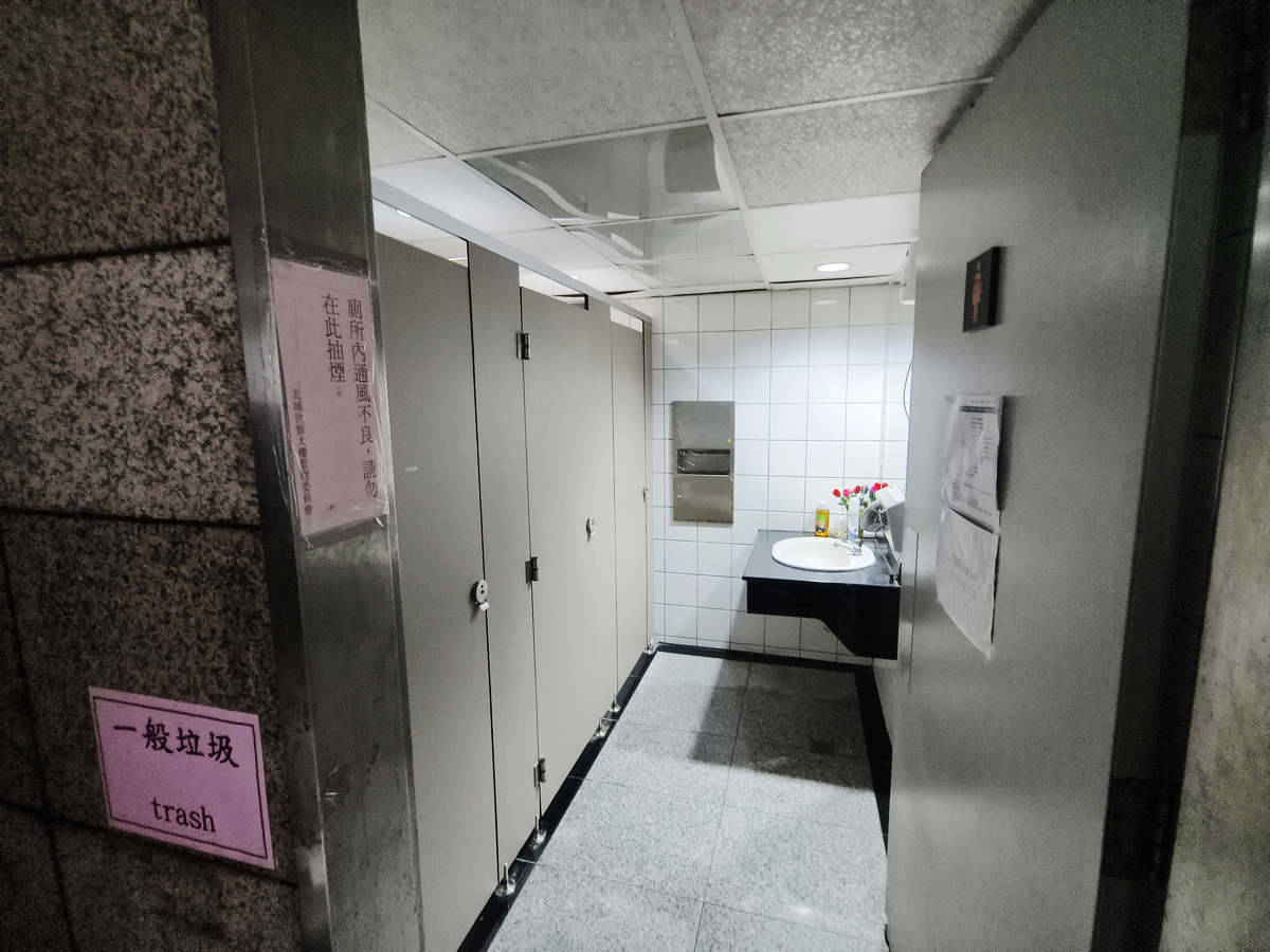 ☆捷運市府站☆SRC純辦、明亮方正空間、漂亮設計裝潢