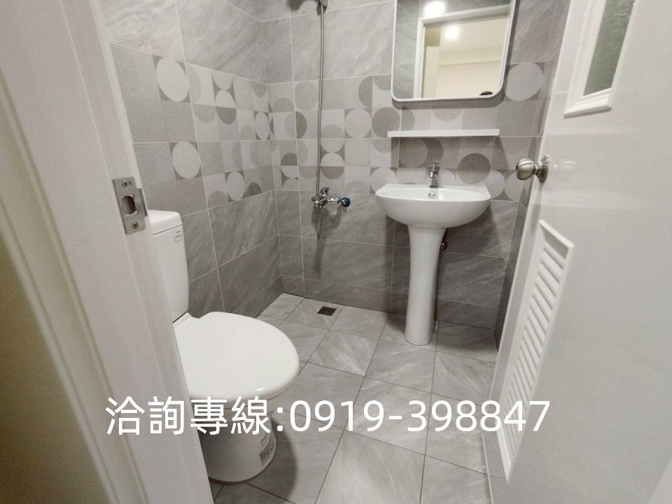 🎀西區-樂群街5套房 獨洗獨曬 全新設備 家具家電齊全
