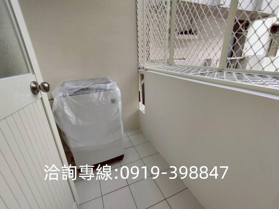 🎀西區-樂群街5套房 獨洗獨曬 全新設備 家具家電齊全