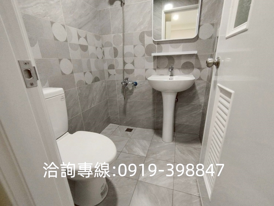 🎀西區-樂群街5套房 獨洗獨曬 全新設備 家具家電齊全
