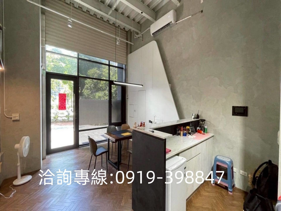 🎀北屯-總太明日金店面 夾層加建到滿 9年屋 有平面車位