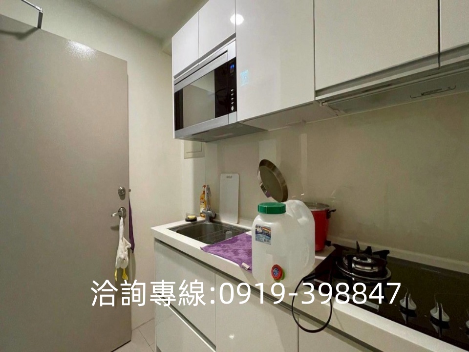 🎀北屯-總太明日金店面 夾層加建到滿 9年屋 有平面車位
