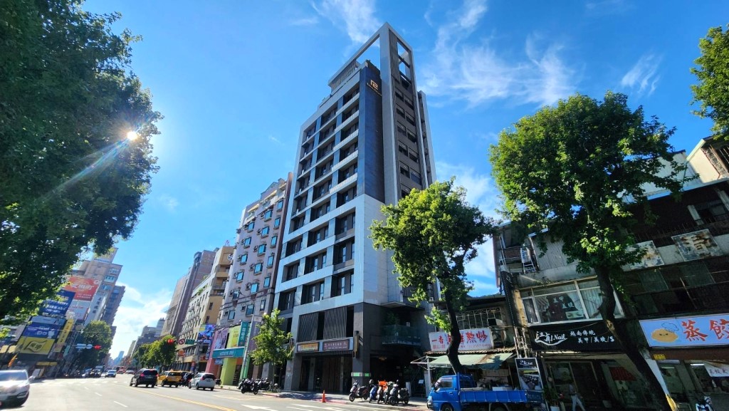 民生禮御2房車-群義邱德鑫0919903935