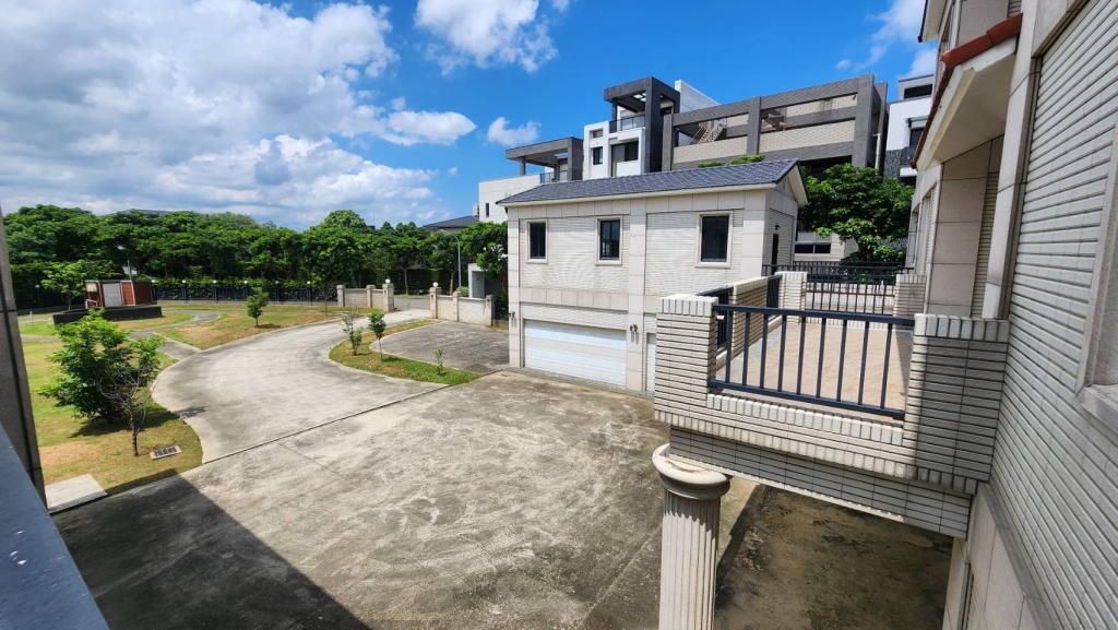 綠境莊園｜靜藏人生-群義邱德鑫0919903935