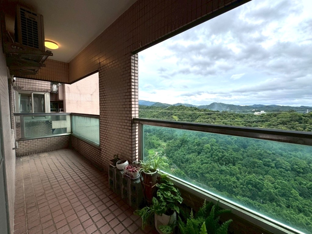 🏡汐止高樓綠海度假美邸 -群義邱德鑫0919903935