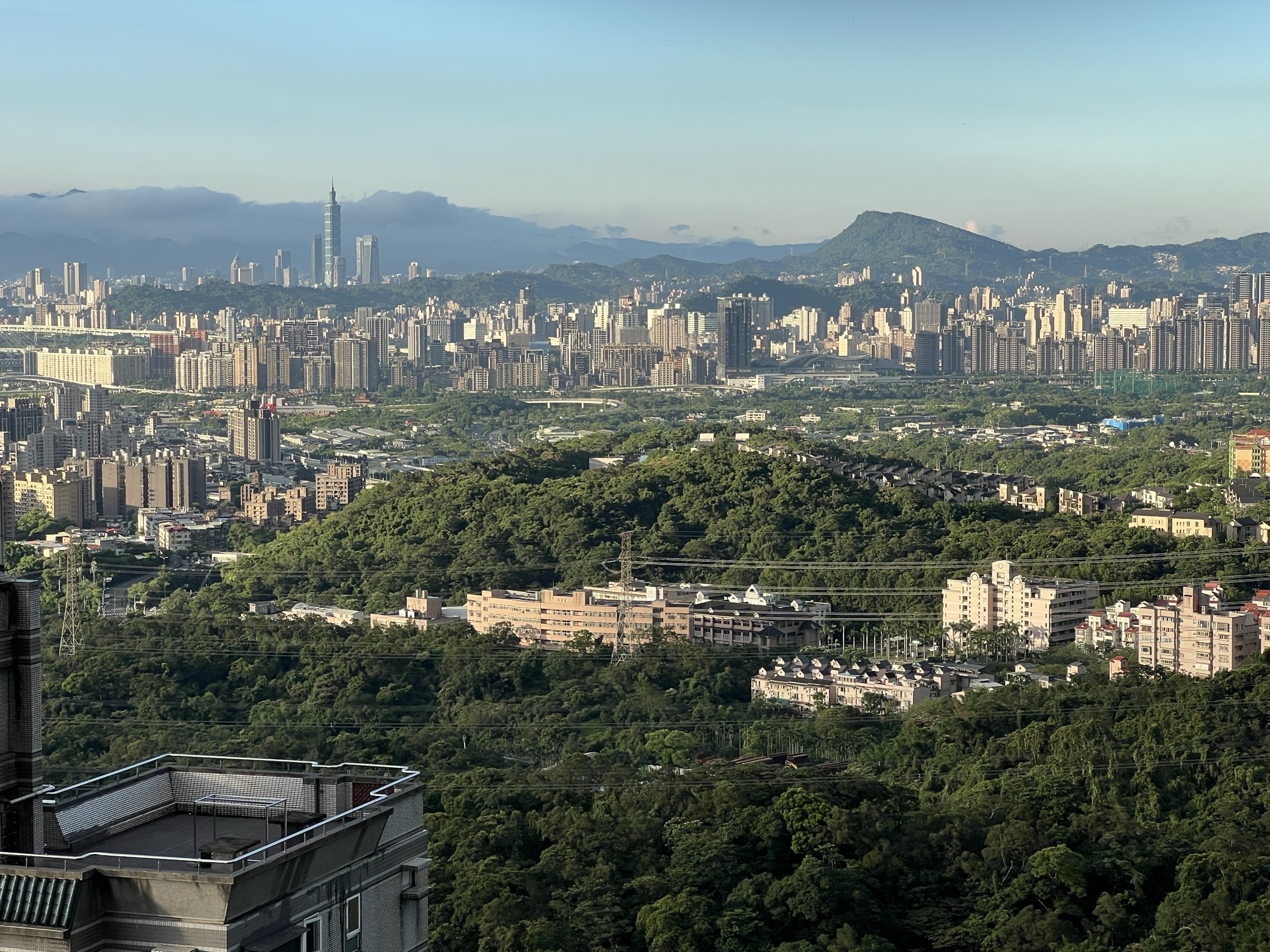 3房＋1車＋101夜景｜達觀鎮A2無價景觀宅🌟*