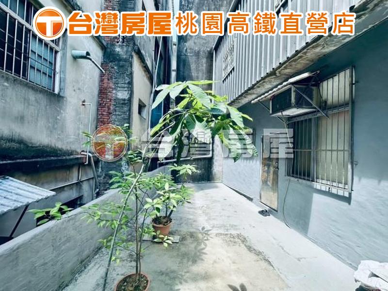 楊梅市區車站國小大地坪美透天