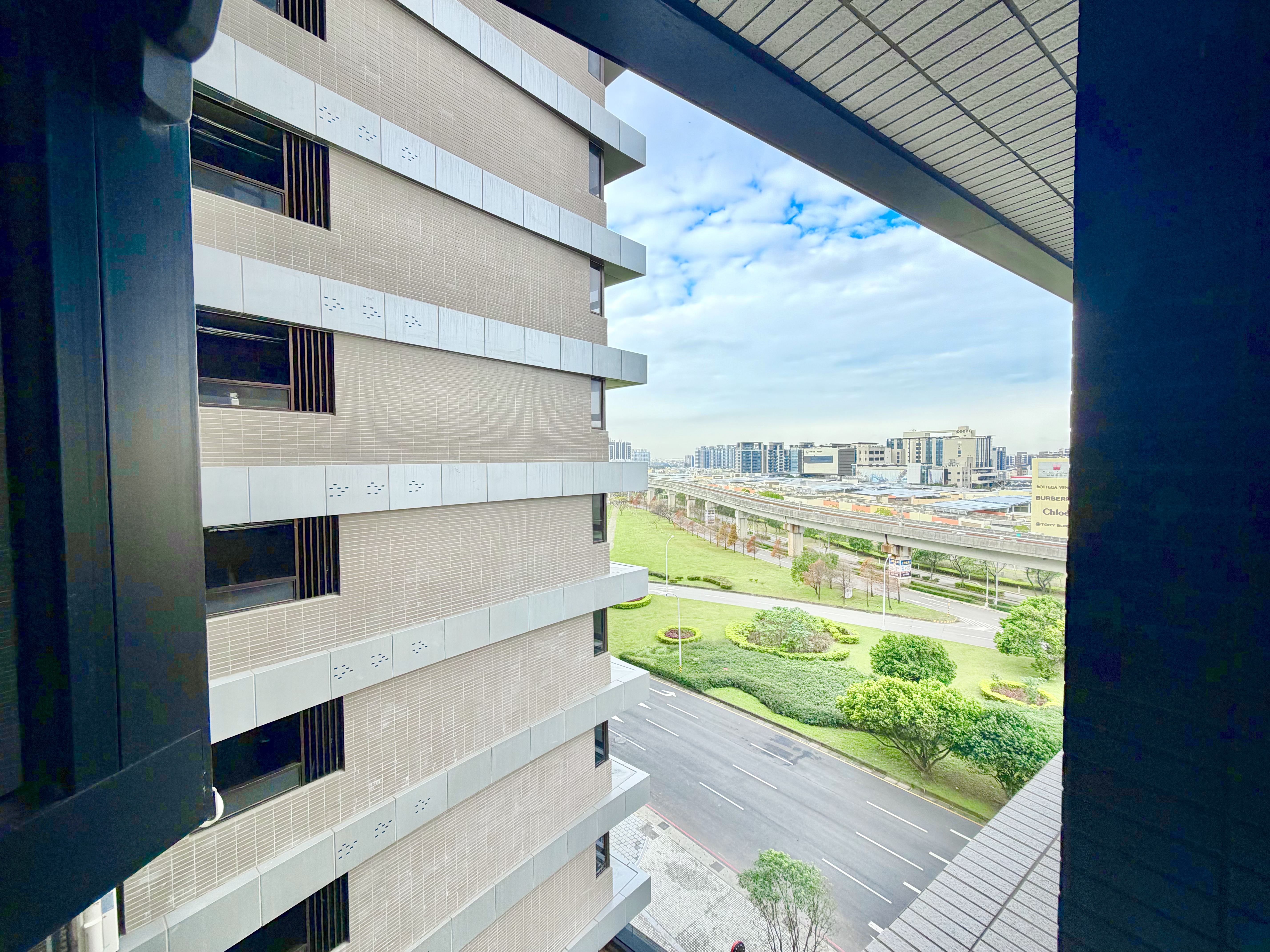 高鐵A18站『國家大院』採光2房+車位