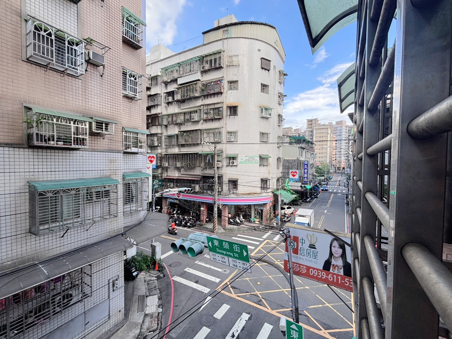 降價！趕快來談！低公設比華夏2房｜邊間明廳明房｜前後陽台