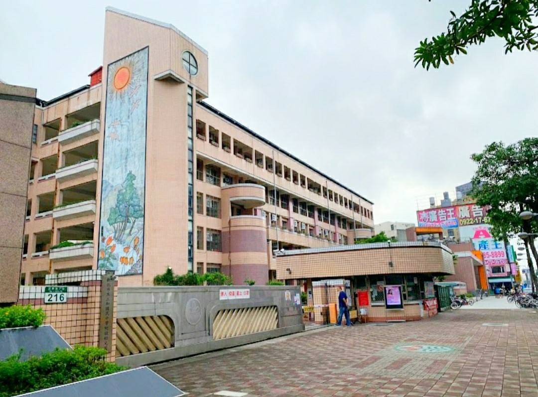 捷運永福國小邊間採光鼎佳