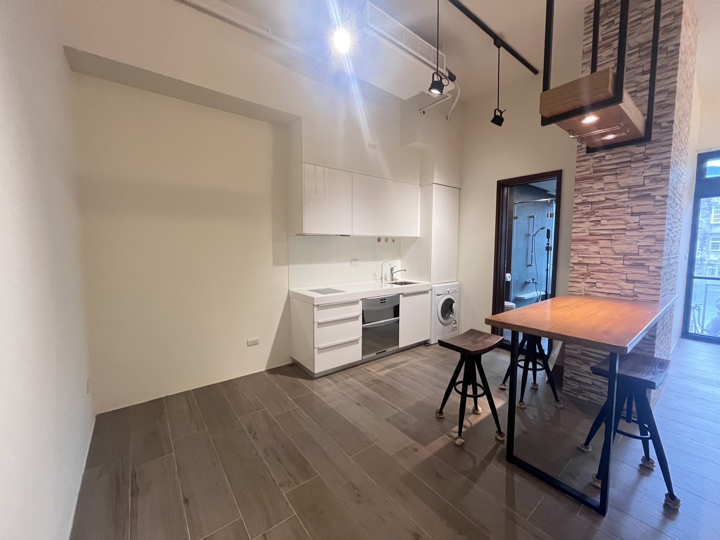 裸灩社區美湯屋出租
