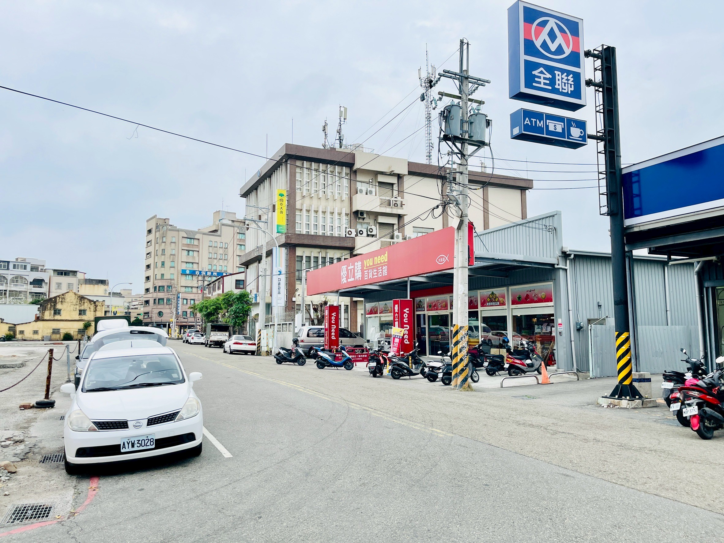 台中《大肚國小》全聯旁機能超優朝南透天