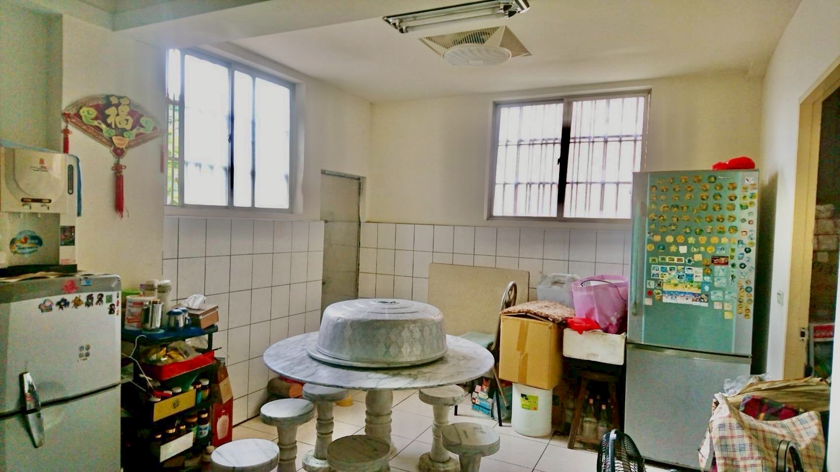 大肚《日光郡》邊間透天7房格局適合自住收租