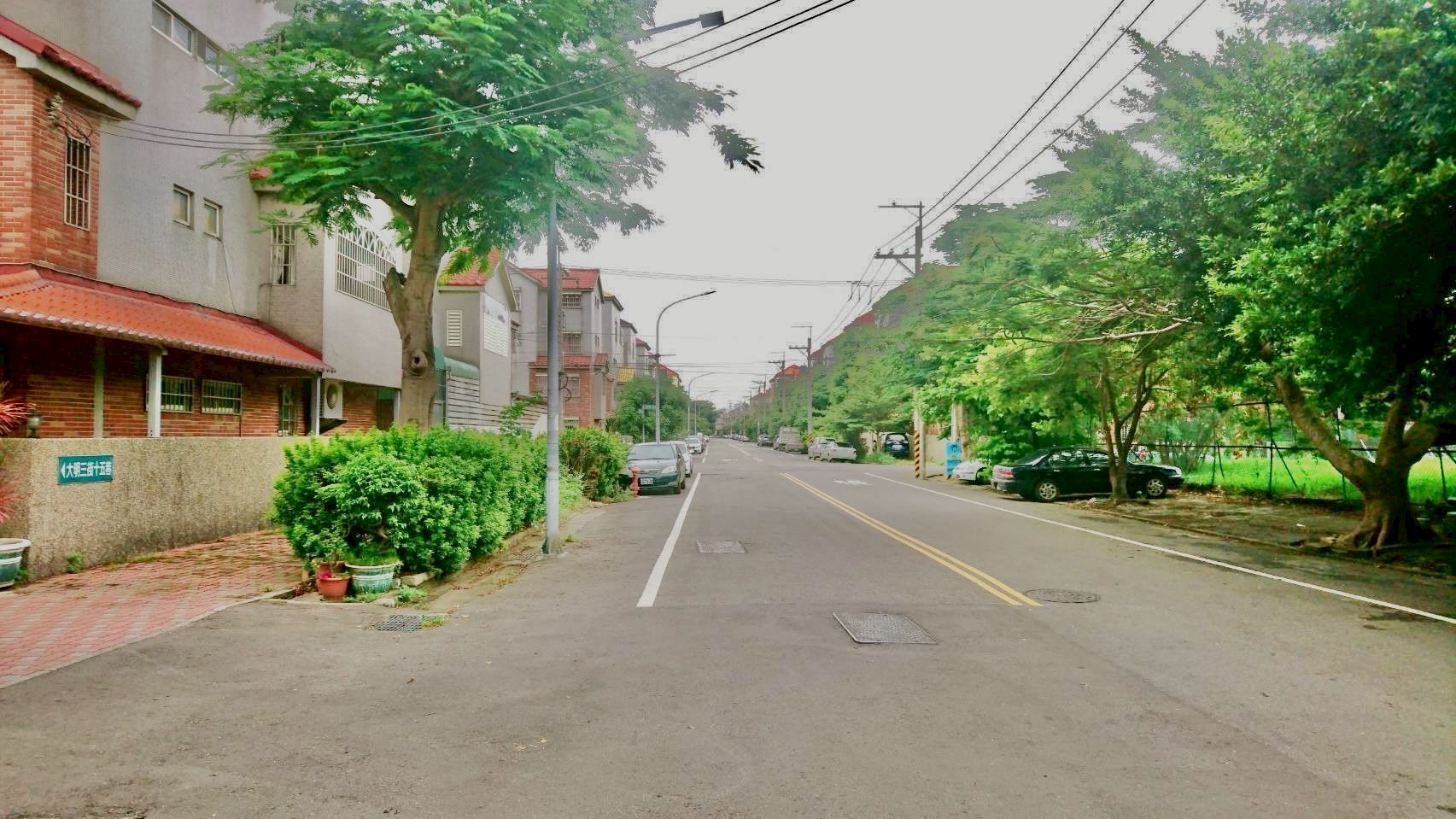 大肚《日光郡》邊間透天7房格局適合自住收租