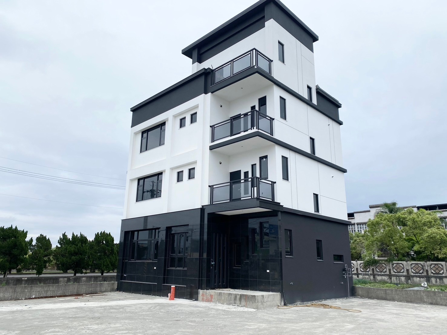 永慶許書豪★近羅東中興文創全新電梯農舍