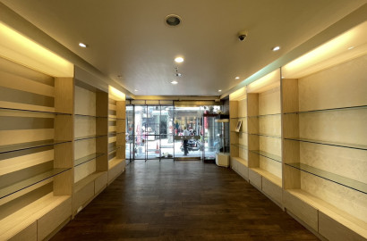永慶許書豪★羅東夜市旁雙店面收租自用店住