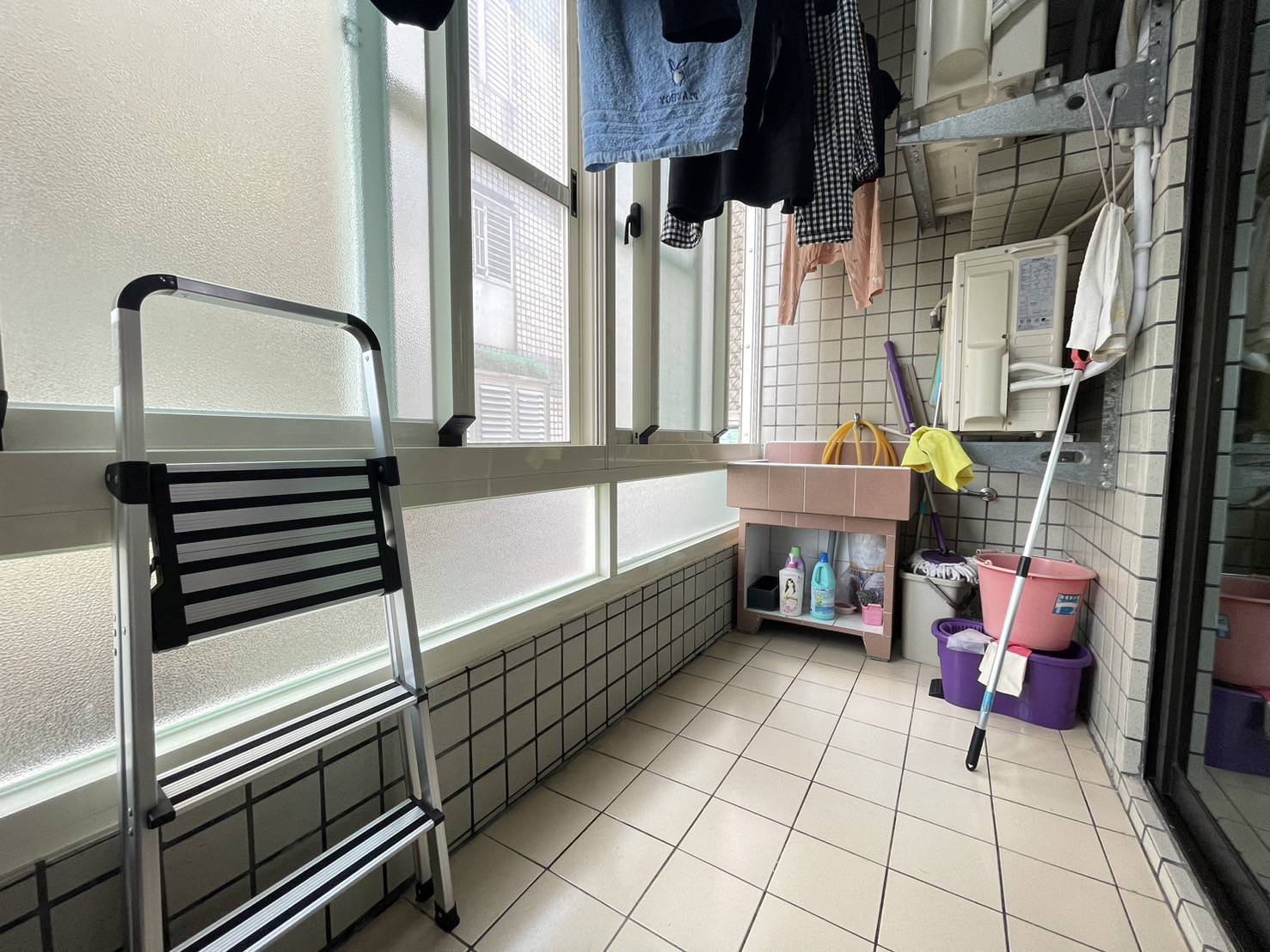 永慶許書豪★羅東柯林頓免整理即可入住華廈
