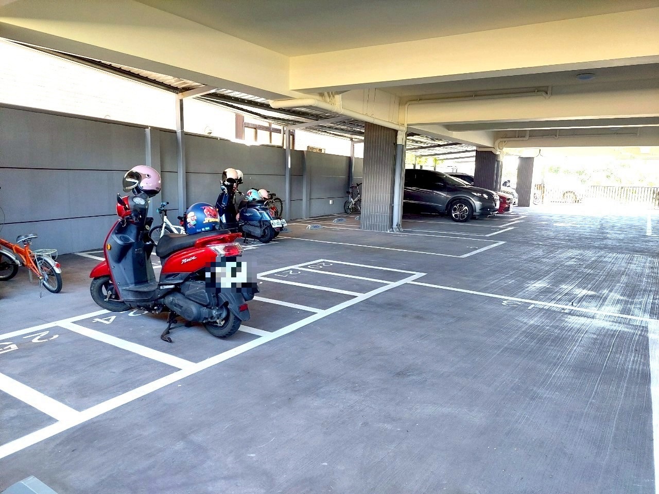 永慶許書豪★轉運站生活機能最優質車位華廈