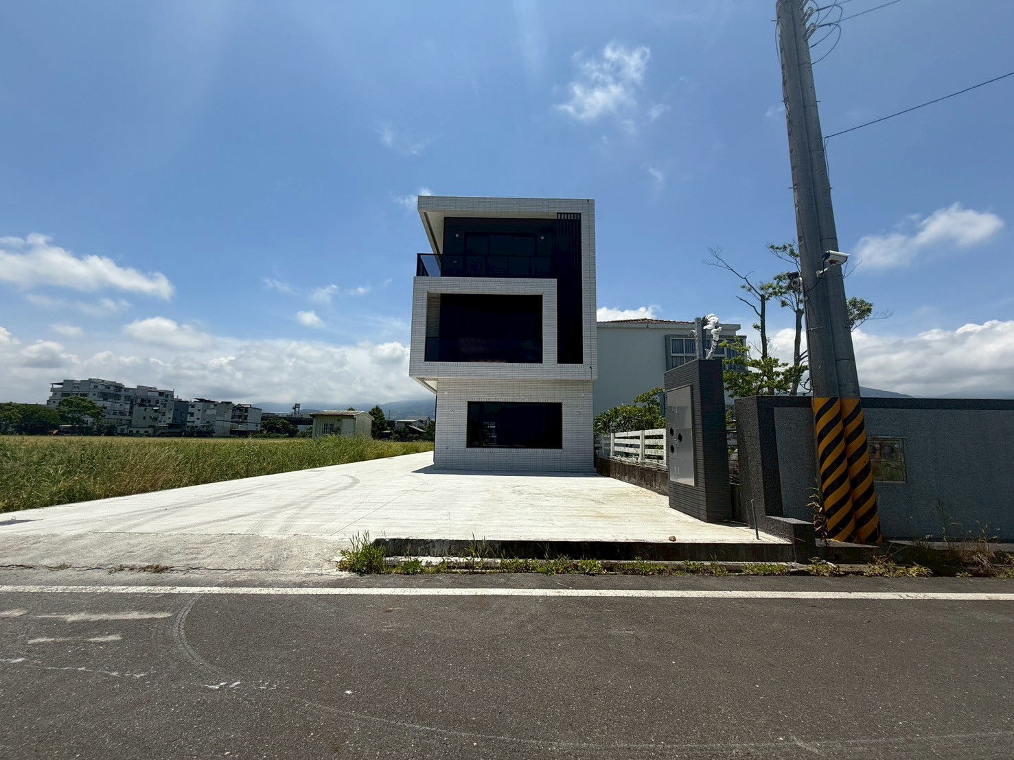 永慶許書豪★礁溪近交流道全新電梯農舍