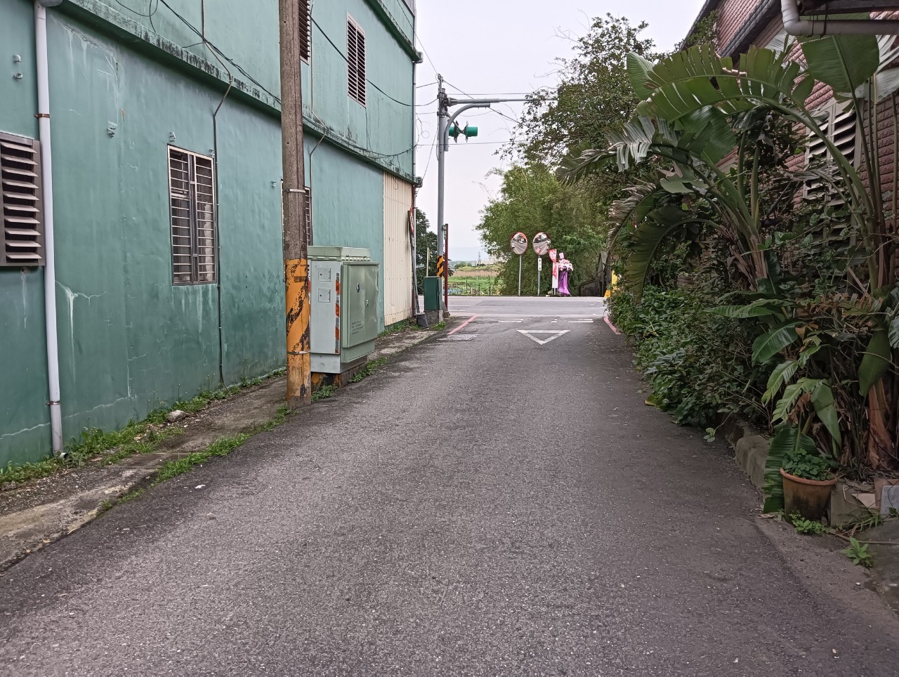 永慶許書豪★五結利成路大路邊三角窗店住