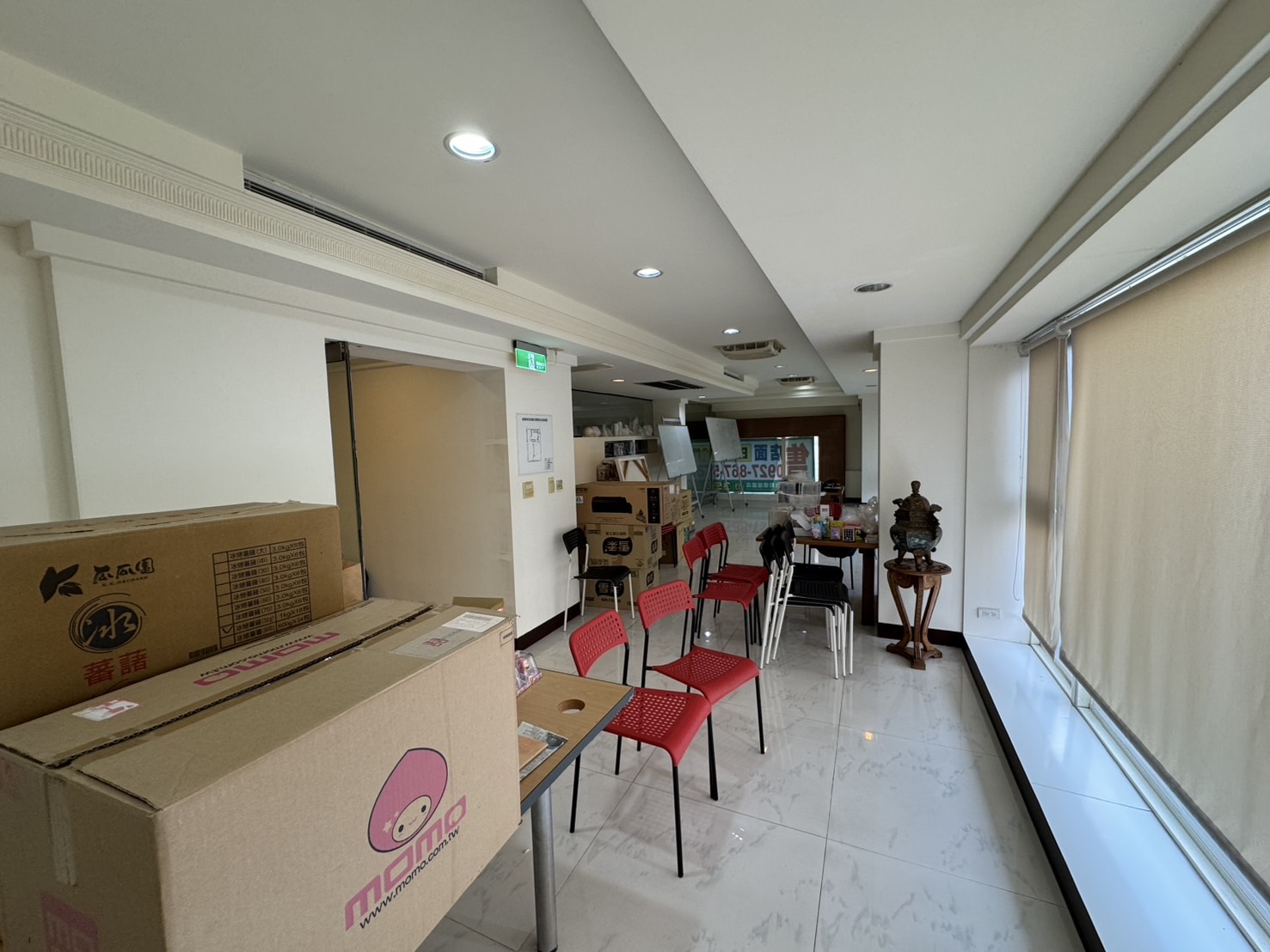 桃園藝文特區慈文學區三角窗金店面