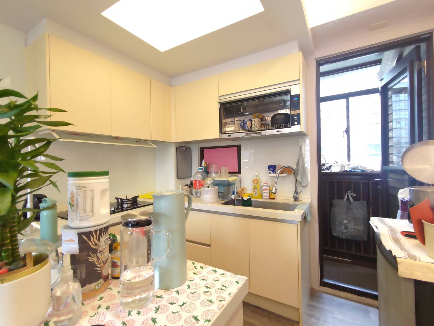 G18 昆明街大露臺三房+車位.12年屋