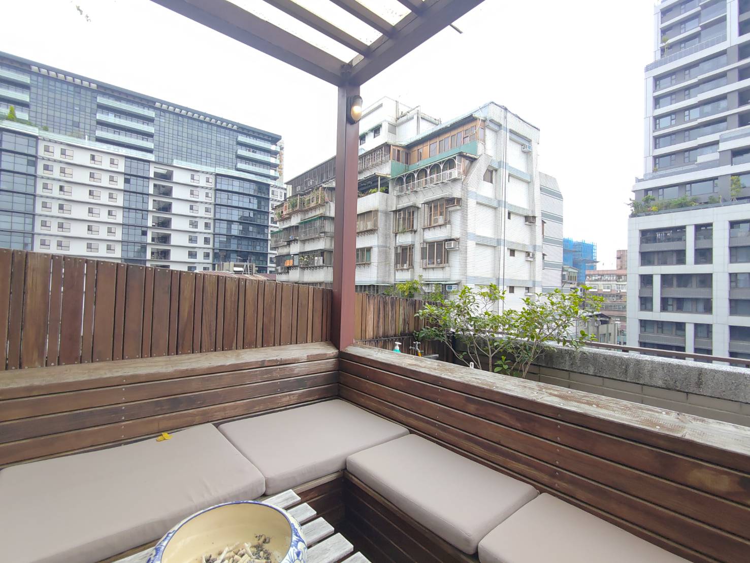 G18 昆明街大露臺三房+車位.12年屋