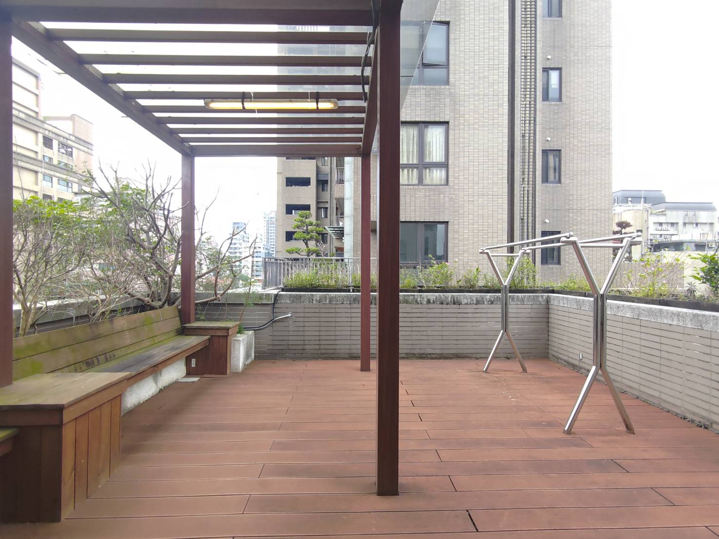 G18 昆明街大露臺三房+車位.12年屋