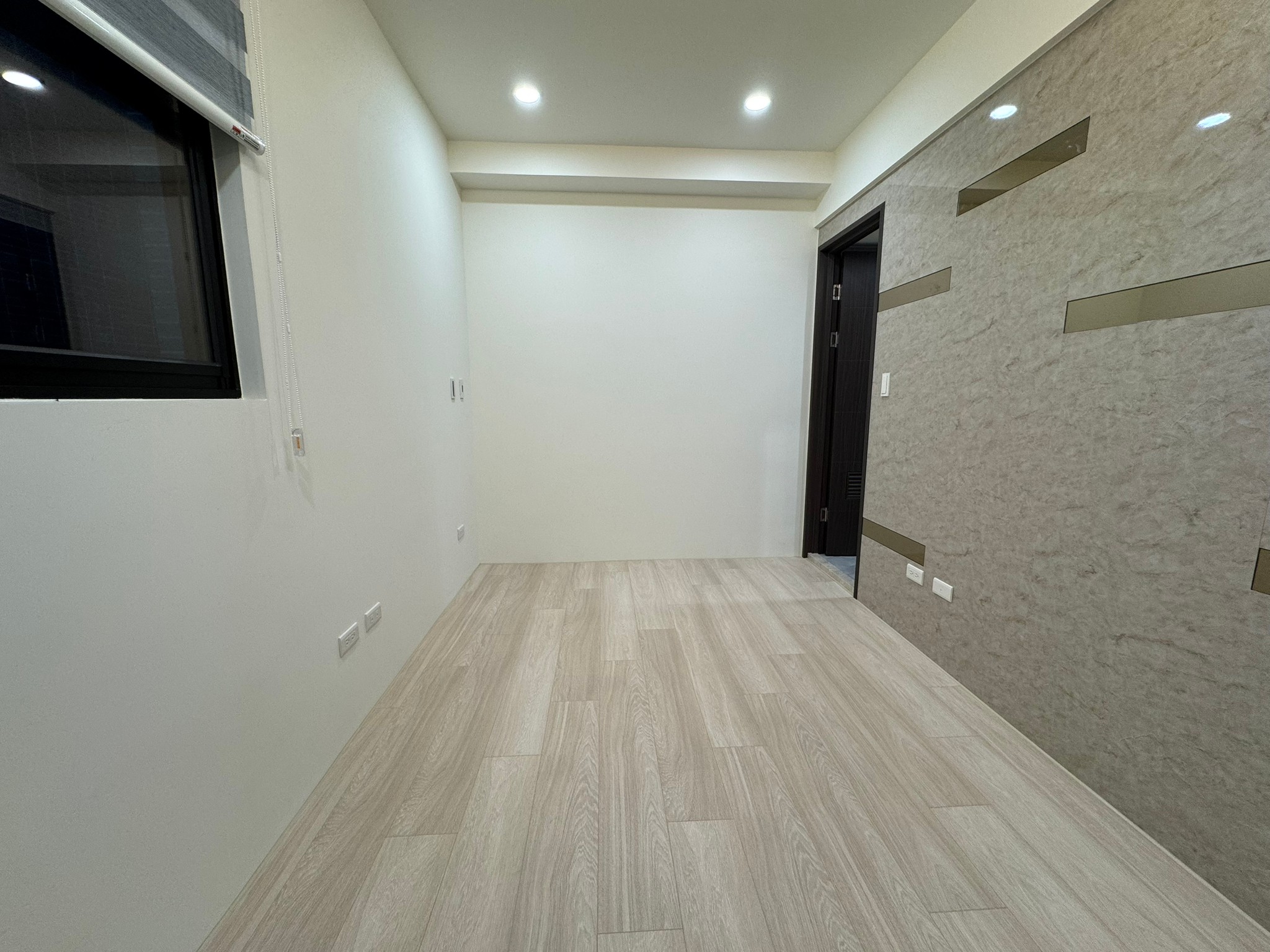 (279) 帝景五全新屋 高樓景觀3房+車位