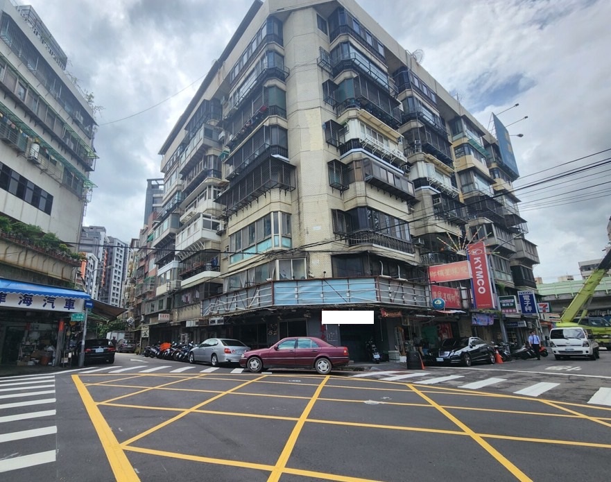 (76)榮星/建國 三角窗金店面