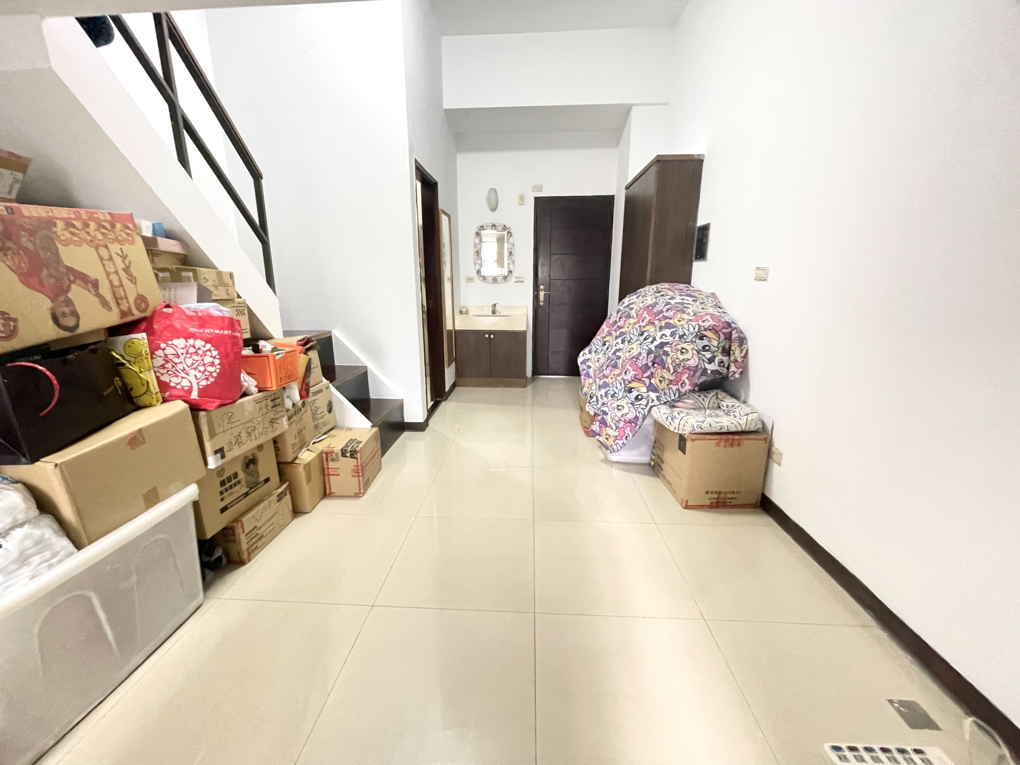 (147)中山國小民權米勒挑高美套房 🍎🍎